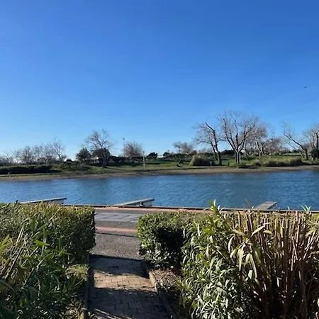 Rez De Chaussee Avec Terrasse, Proche Plage, Parking - Fr-1-749-93 Daire
