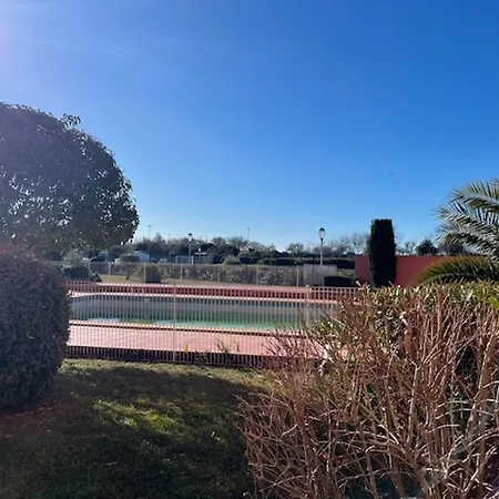 Rez De Chaussée Avec Terrasse, Proche Plage, Parking - Fr-1-749-93 * Agde