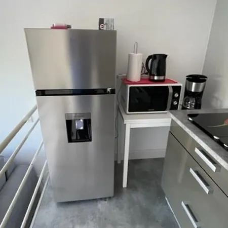 아파트 Rez De Chaussee Avec Terrasse, Proche Plage, Parking - Fr-1-749-93 *